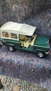 lot 1837 image: Vintage Toy Safari Vehicle