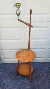 lot 1838 image: Side Table Lamp