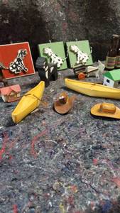 lot 1863 image: Lot of Miniatures