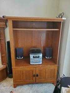 lot 3570 image: Entertainment center 71 12 X 43 12 X 22- contents not included