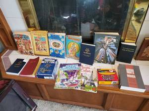 lot 3582 image: Indian culture booksreligious books