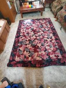 lot 3593 image: Area rug