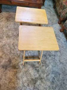 lot 3605 image: 2 t..v. dinner trays