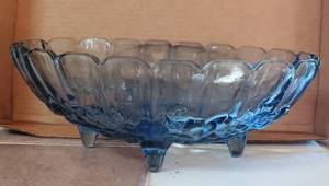lot 3635 image: Blue tinted footed bowl