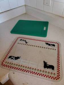 lot 3662 image: Cutting boards