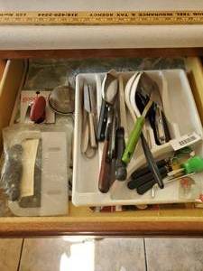 lot 3677 image: Silverware organizer wsilverware and kitchen utensils