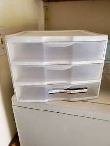 lot 3683 image: 3 drawer plastic storage organizer