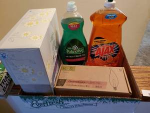lot 3702 image: Tissues and dish soap