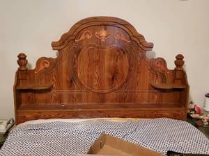 lot 3704 image: Queen bedframe without mattress