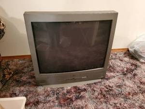 lot 3745 image: Sanyo t.v.