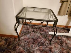 lot 3752 image: Ashley furniture world class endtable wglass top 21 X 26 12 W X 26 12 D Looks New Still has Ashley Tags hanging on them