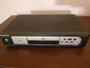 lot 3770 image: Magnavox DVDCD player MDV 435