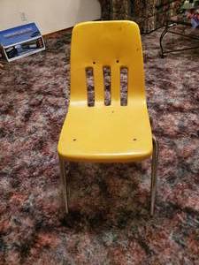lot 3774 image: School chair