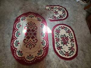 lot 3779 image: Matching floor mats