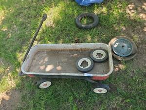 lot 3812 image: Metal radio flyer wagon w2 broken wheels