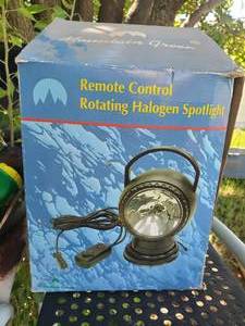 lot 3815 image: Remote control rotating halogen spotlight