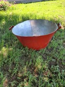 lot 3822 image: Metal tub whandles