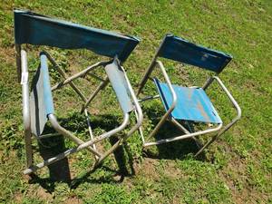 lot 3845 image: Collapsible camping chair