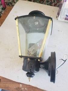 lot 3864 image: Solid brass motion activated coach lantern