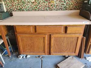 lot 3871 image: Cabinet