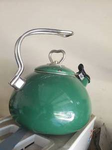 lot 3882 image: Tea kettle and beverage dispenser