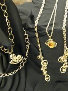 lot 37358 image: Fun Costume Jewelry Gold-Color Chain, Necklaces & Pendant