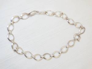 lot 37304 image: Sterling Necklace 57.2 grams