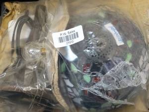 lot 37310 image: Small Decorative Lamp