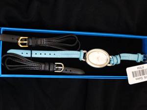 lot 37334 image: EUC Roberto by RFM Silvertone Watch Set