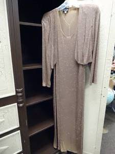 lot 37390 image: Onyx Nite Size 16 Formal Dress with Jacket