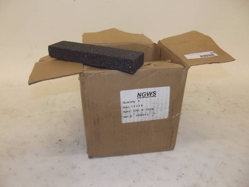 lot 606 image: NEWNGWS Stones grinder dressing stones