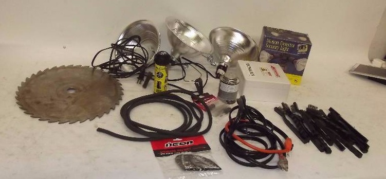 lot 611 image: Lot of Hardware & Misc Goods