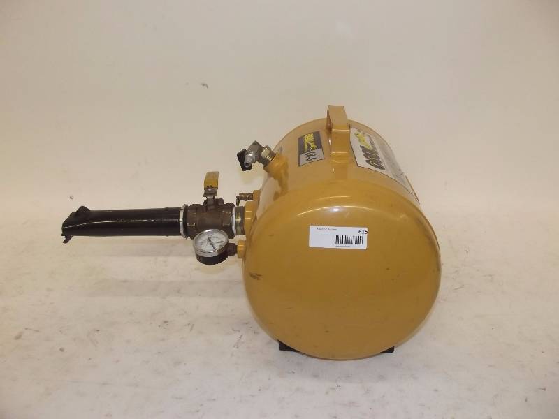 lot 615 image: TSI Cheetah Bead Seater