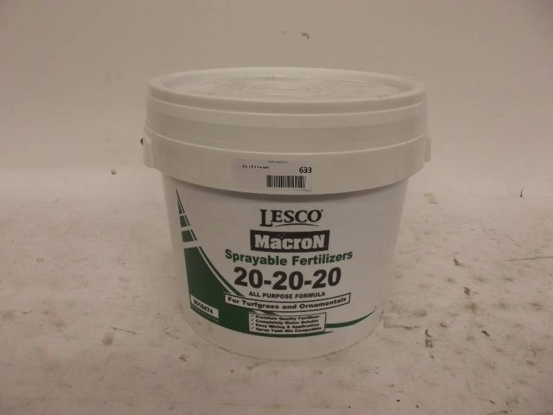 lot 633 image: Lesco Sprayable Fertilizers