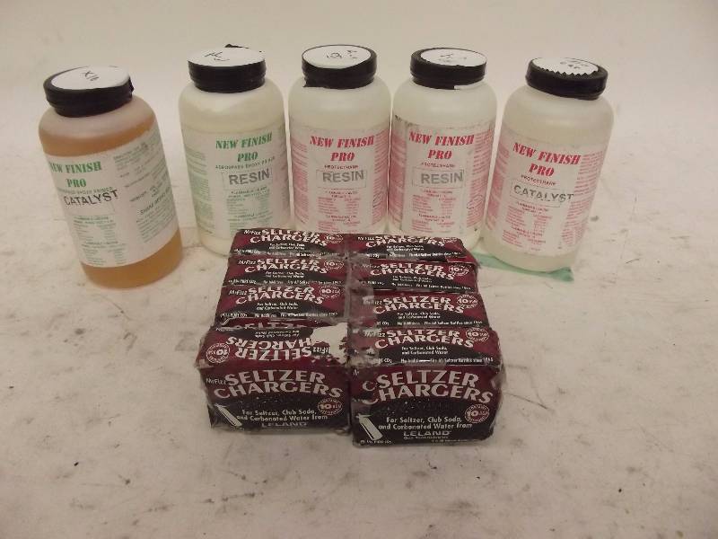 lot 635 image: Lot of Chemicals