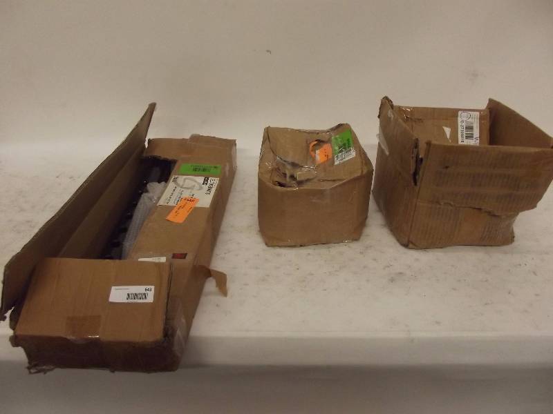 lot 643 image: Lot of Bolts & Such