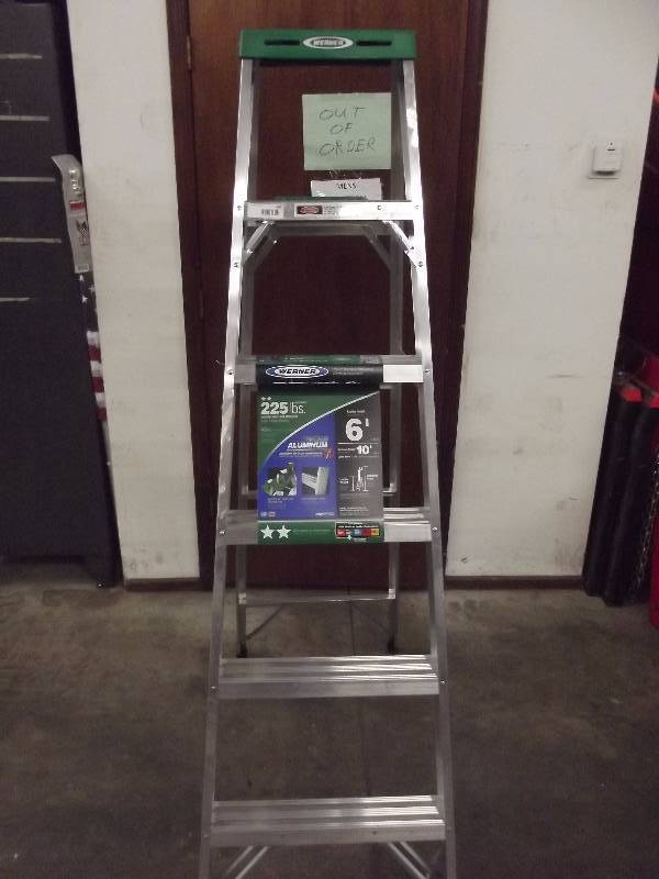 lot 649 image: Werner Aluminum 6 Ladder