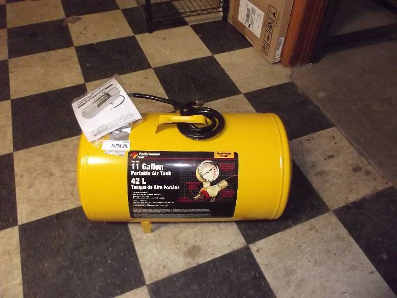 lot 5049 image: Performance Tool 11 Gallon Air Tank