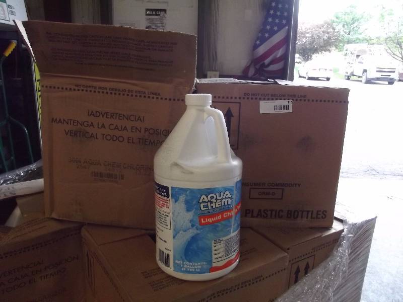 lot 315F image: Aqua Chem Liquid Chlorinizon