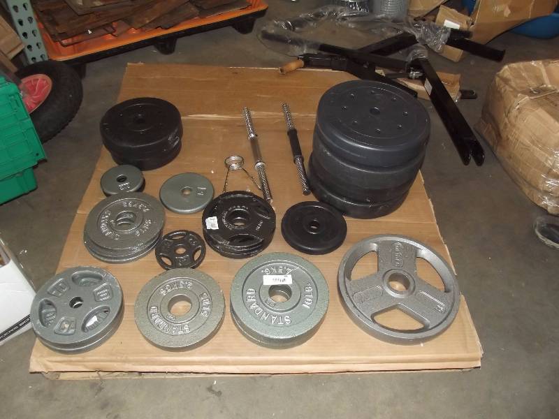 lot 380 image: Large Lot of Free Weights