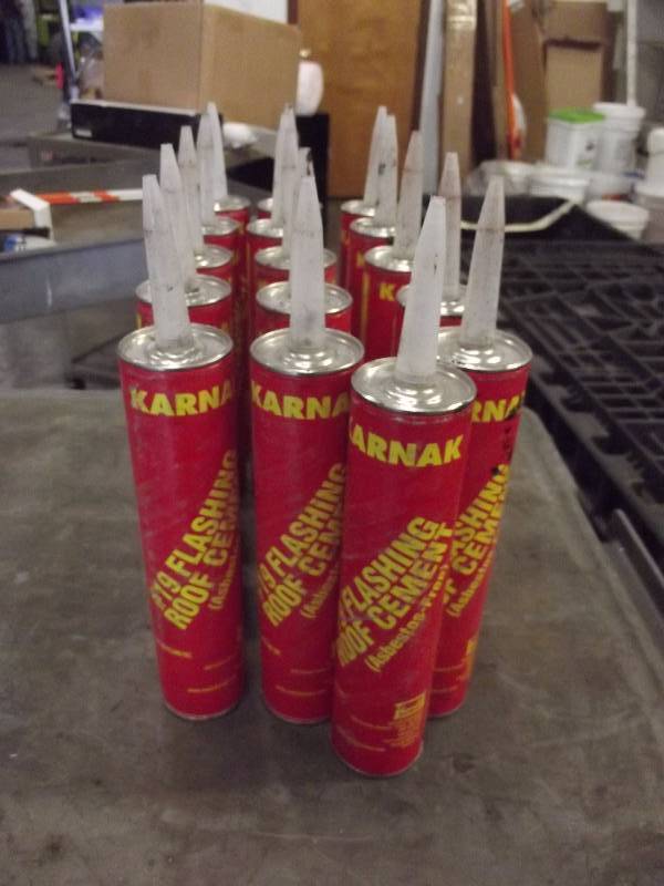 lot 50B image: Lot of 15 #19 Flashing Roof Cement