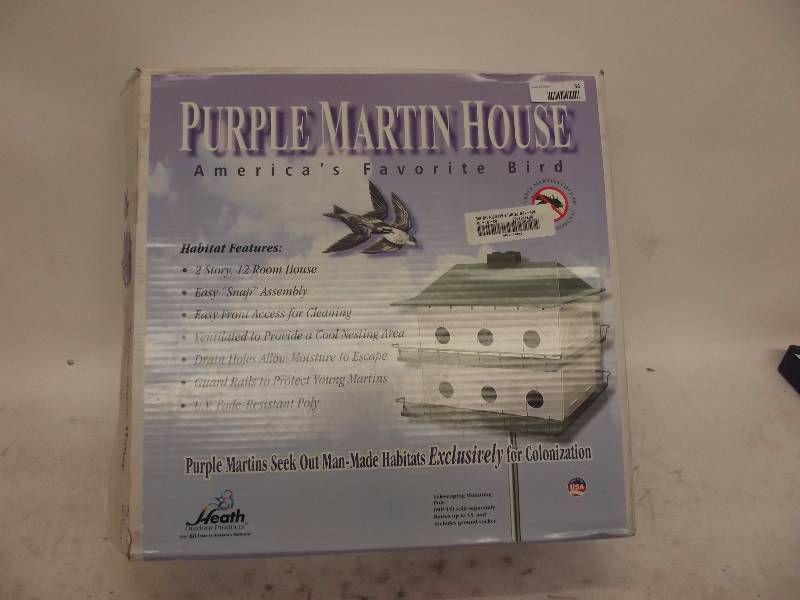 lot 56 image: Purple Martin Bird House