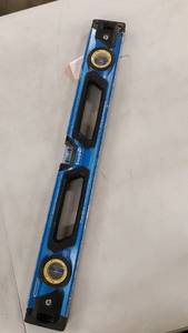 lot 12553 image: Empire 24 in. E2G Professional True Blue Magnetic Box Level EM71.24 39.99