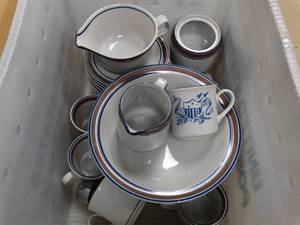 lot 37152 image: Salem Stoneware Dishes - Cups - Bowls - Serving Pieces