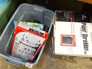 lot 37090 image: Document Shredder  Clocks  Spacerail 231-2 Gravity Toy