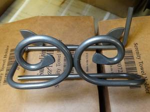 lot 37099 image: 2  Decorative Towel Holders