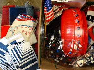 lot 37132 image: 4th of July Decor