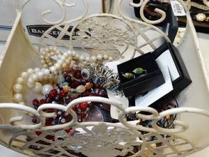 lot 37003 image: Lot of Beaded Jewelry, Earrings in Decorative Metal Planter - old & new