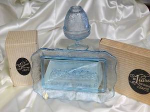 lot 37083 image: Blue Clear Glass Lords Supper Small Platter & Candle Holder  - Vintage Tiara Glass with original box