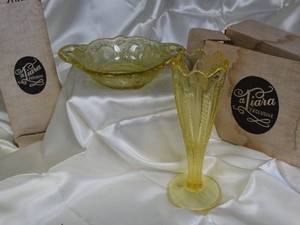 lot 37081 image: Yellow Glass Vase & Small Apple Plate - Vintage Tiara Glass with original box